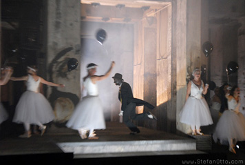 Ein Traumspiel - Deutsches Theater im Berghain - Fotos: Stefan Otto
Ein Traumspiel - Deutsches Theater im Berghain - Fotos: Stefan Otto