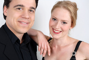 Alexander Fleischer (Pianist) und Dana Hoffmann (Sopran) - Fotos: Stefan Otto Alexander Fleischer (Pianist) und Dana Hoffmann (Sopran) - Fotos: Stefan Otto