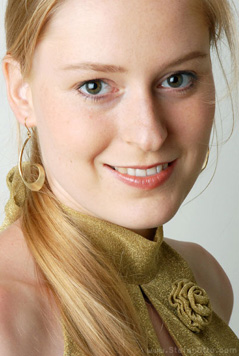 Dana Hoffmann (Sopran) - Fotos: Stefan Otto
Dana Hoffmann (Sopran) - Fotos: Stefan Otto